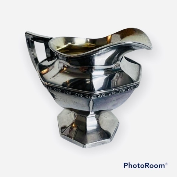 Wilcox Silver Plate Co Sugar Dish and Creamer - Picture 2 of 11